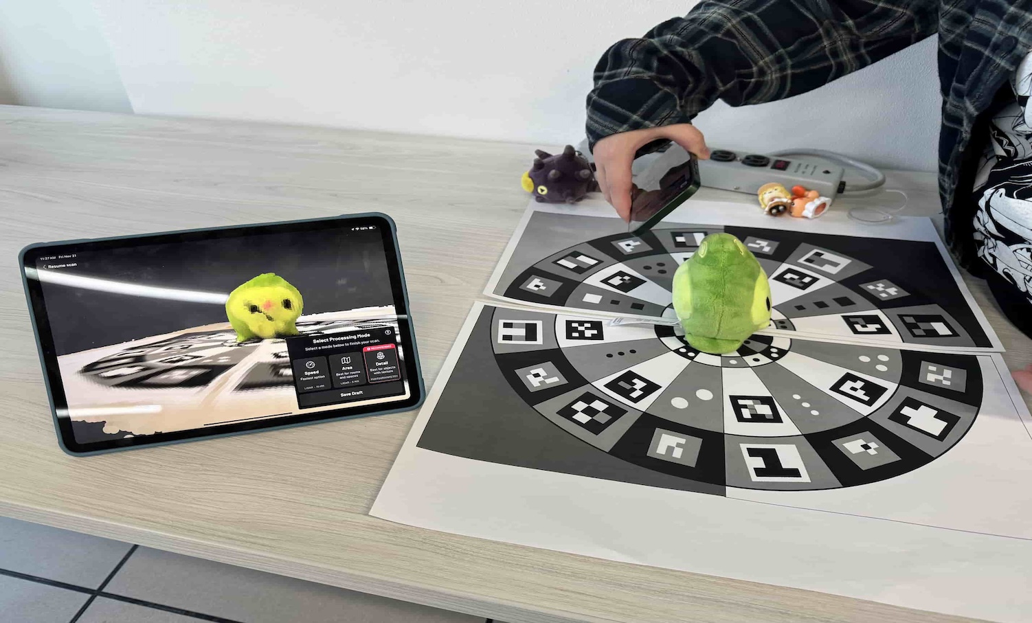 Even though the first scan turned out very poorly, we reviewed what went wrong and adjusted our scanning method. We slowed down our movement and tried capturing more angles around the object.