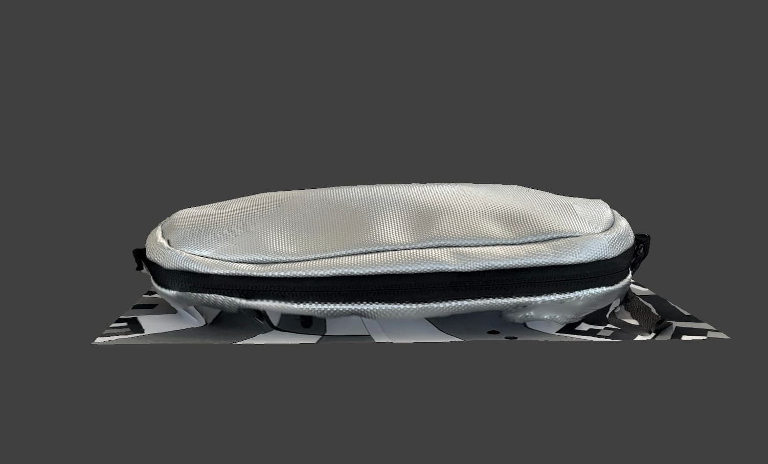 Front view of the cable pouch. When I scanned it, I found that the details were captured very clearly, especially the texture and shape.